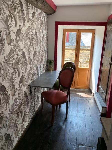 La Maison Du Paon- Josselin Aparthotel Kültér fotó